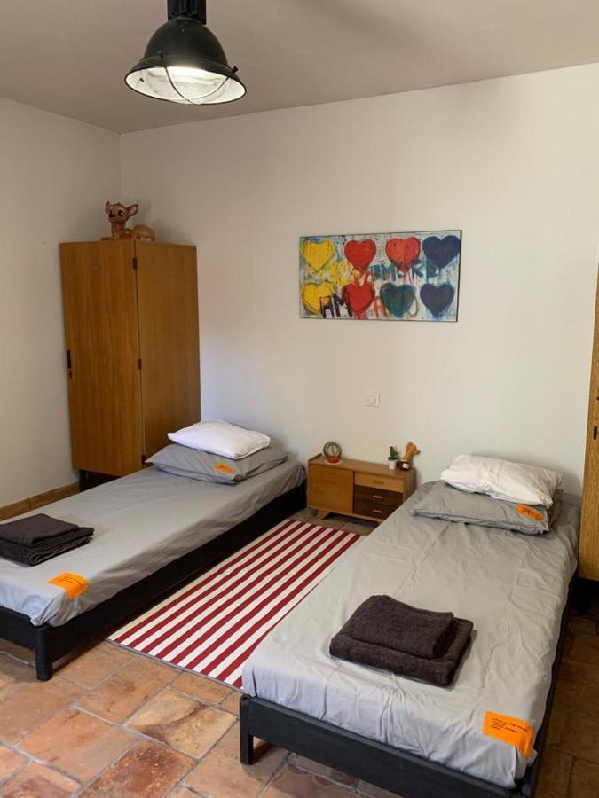 Cabannes Mas Carita Bed & Breakfast エクステリア 写真